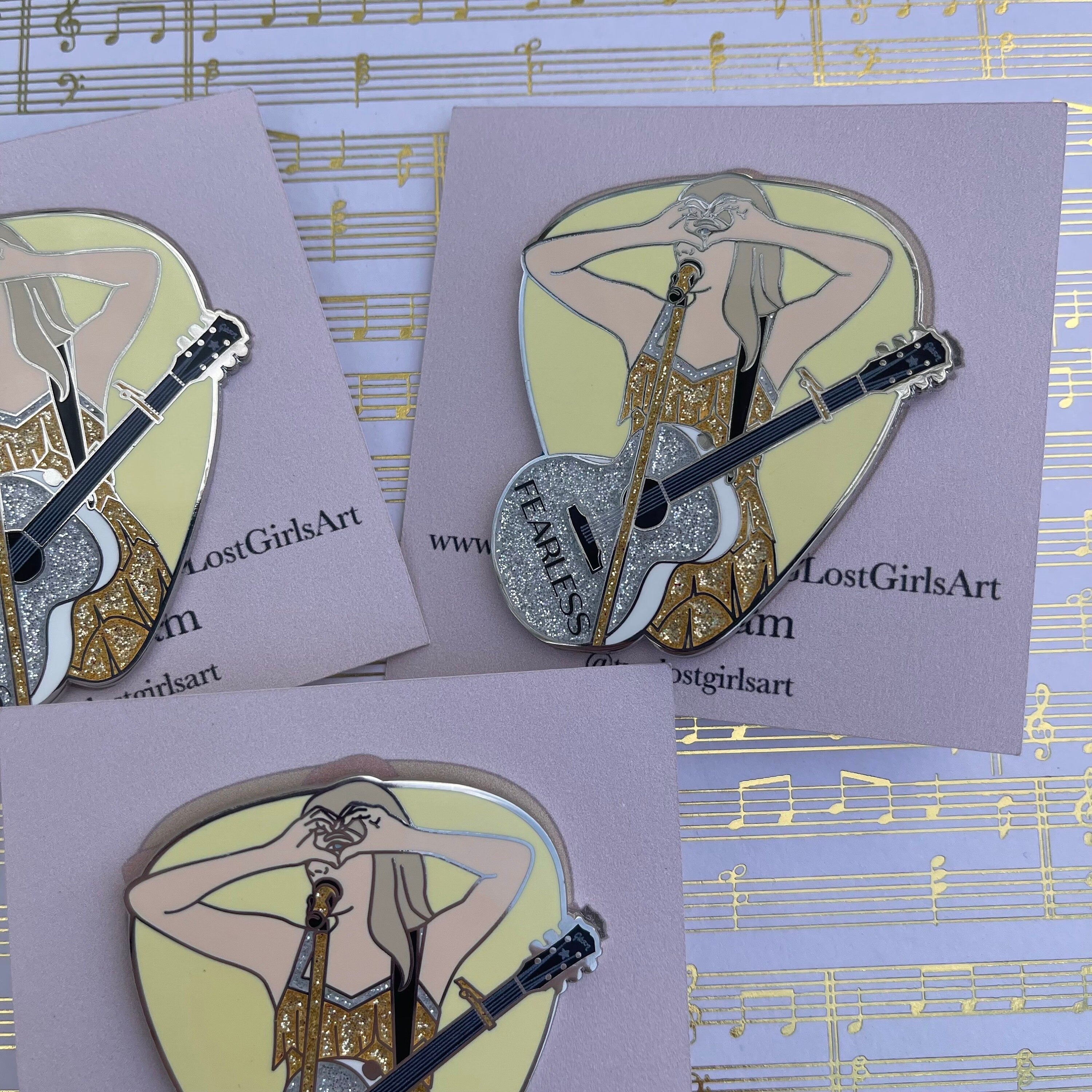 Fearless 2in Glitter Pin