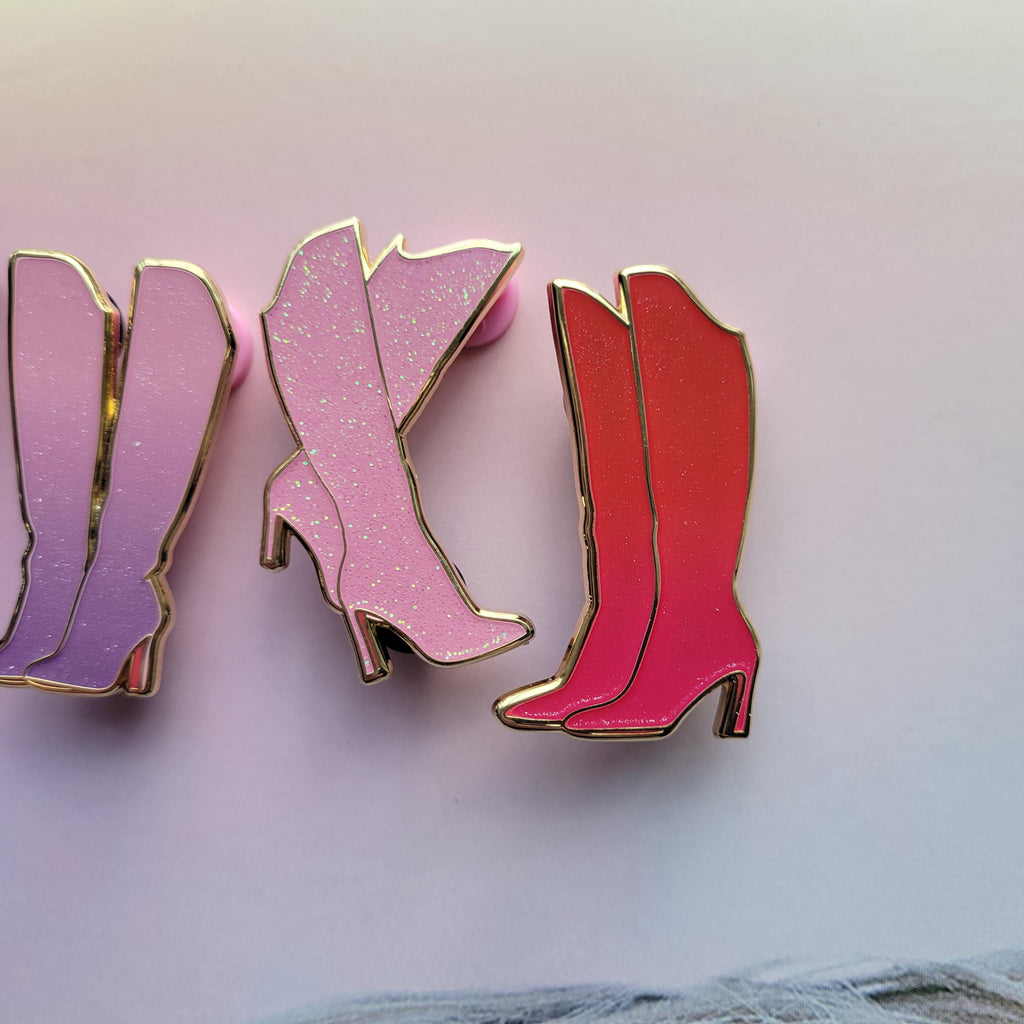 In Stilettos for Miles Lover Boots Pin Set