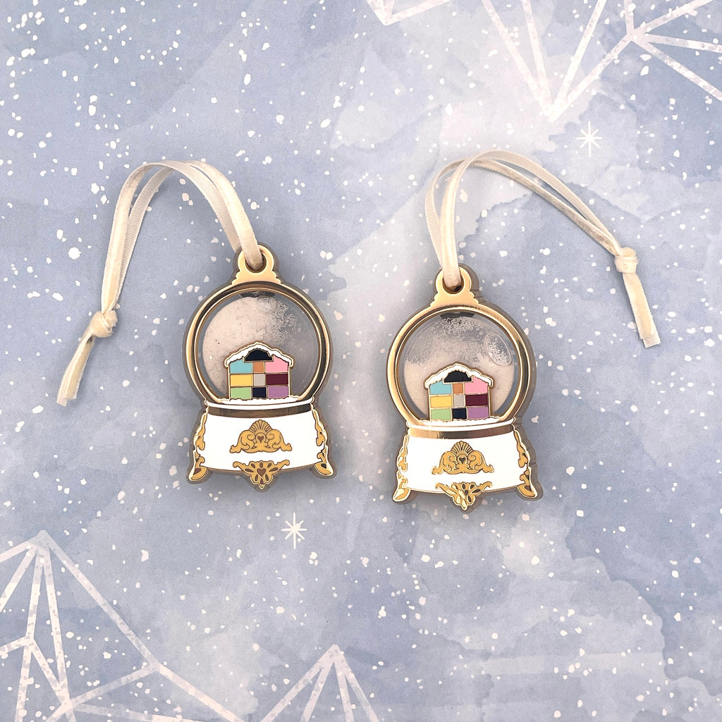 Lover Snowglobe Glitter Shaker Hard Enamel Pin