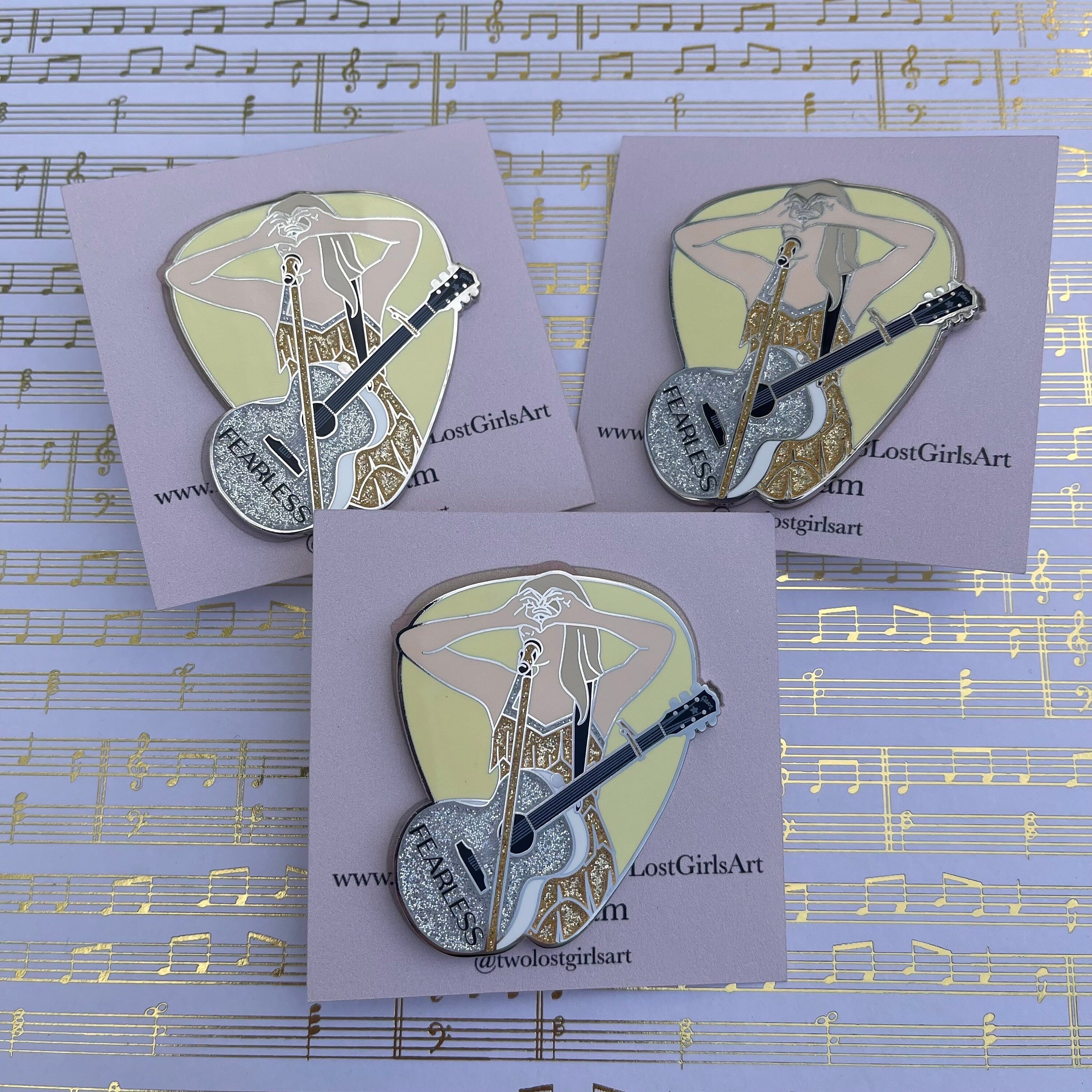 Fearless 2in Glitter Pin