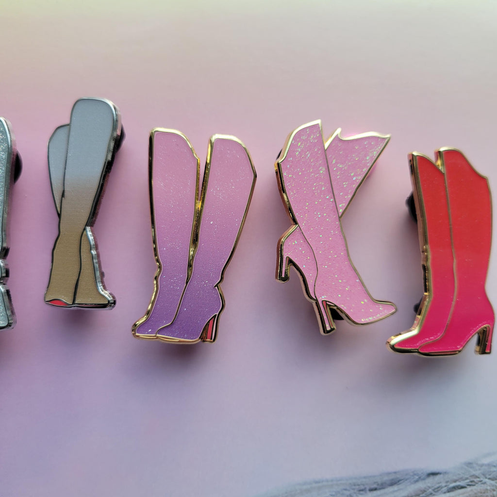 In Stilettos for Miles Lover Boots Pin Set