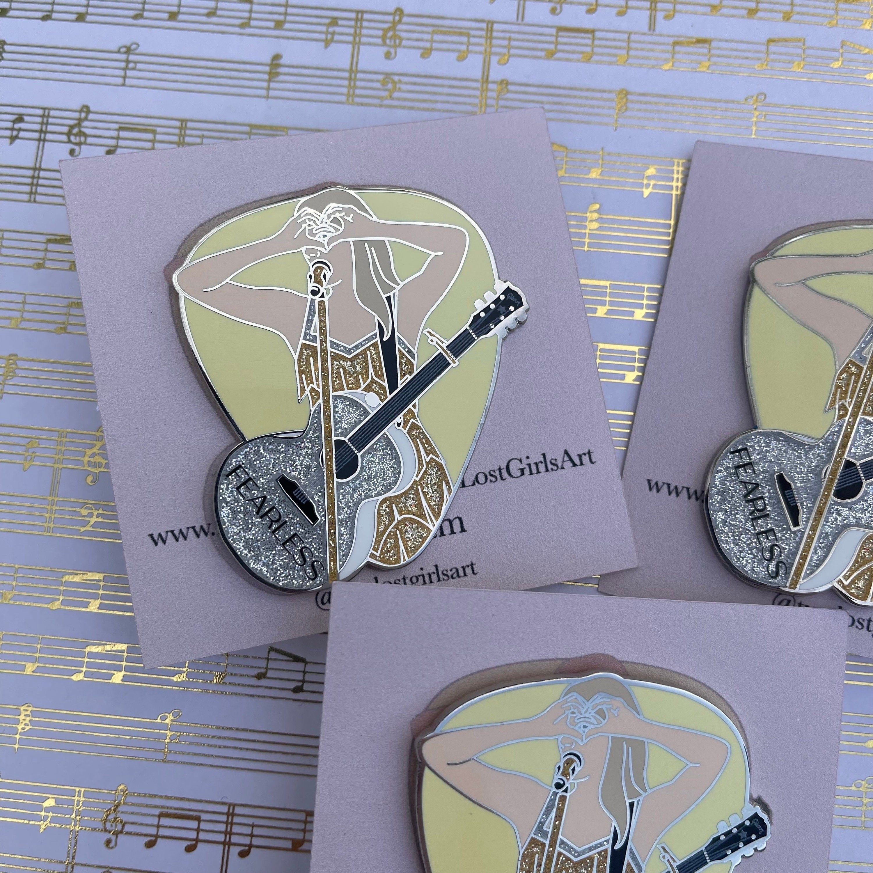 Fearless 2in Glitter Pin